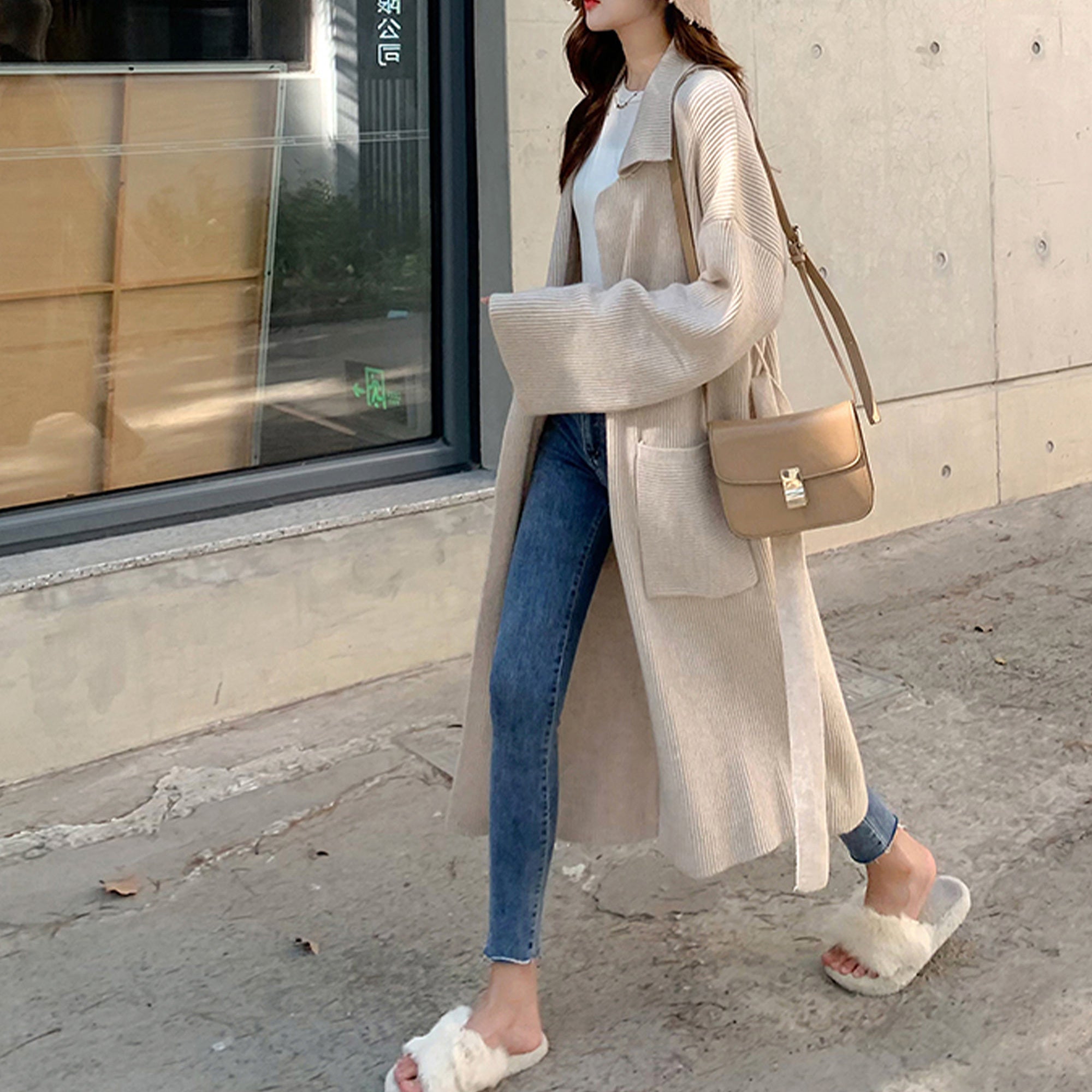 beige
